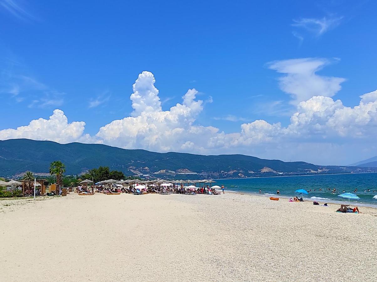 Stamatia Suites Аспровалта Екстериор снимка