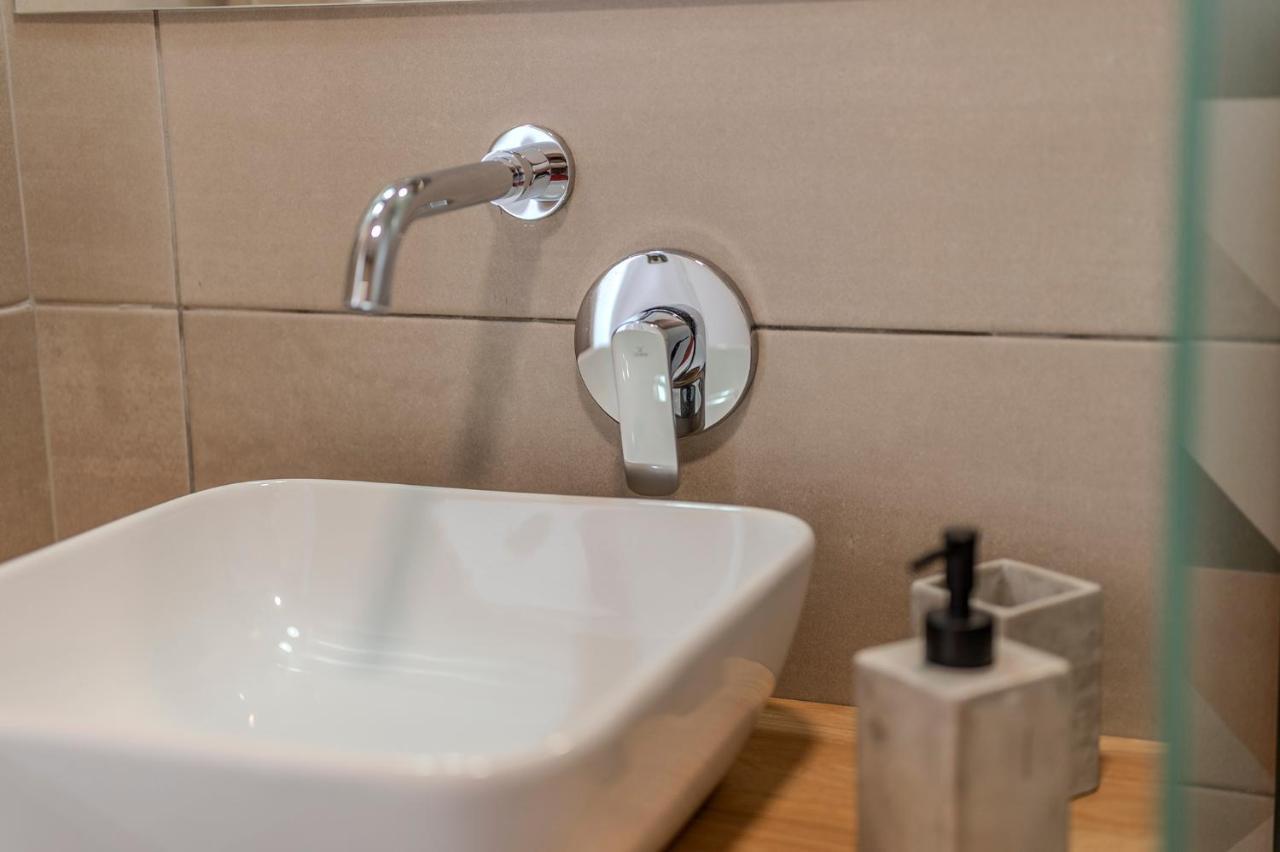 Stamatia Suites Аспровалта Екстериор снимка