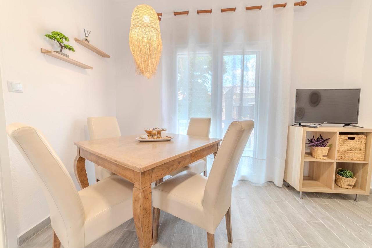 Stamatia Suites Аспровалта Екстериор снимка