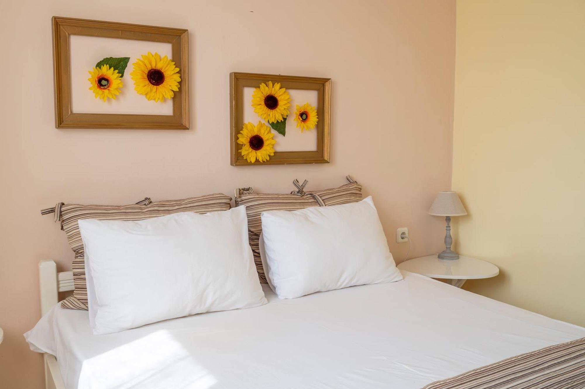 Stamatia Suites Аспровалта Екстериор снимка
