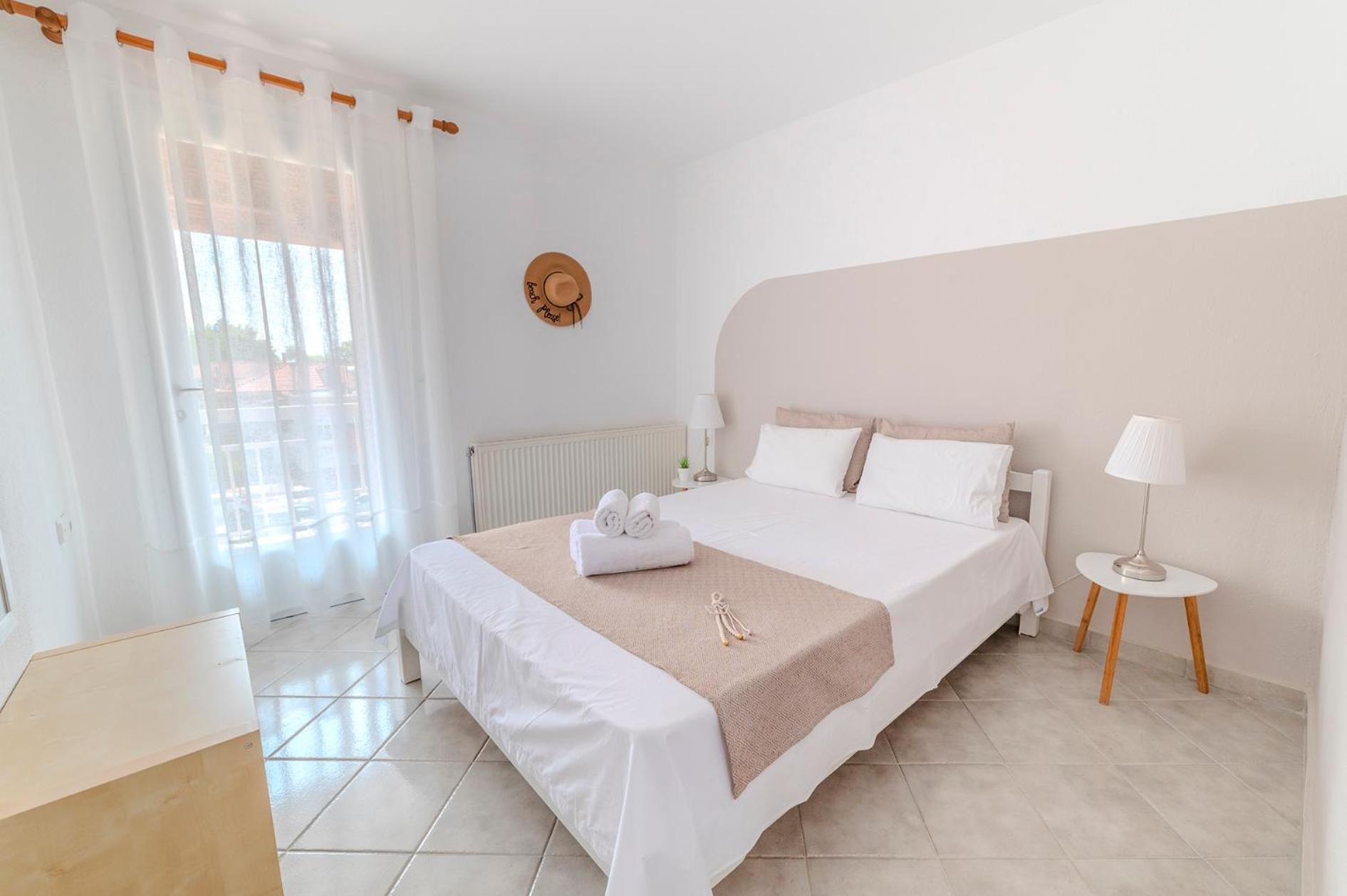 Stamatia Suites Аспровалта Екстериор снимка