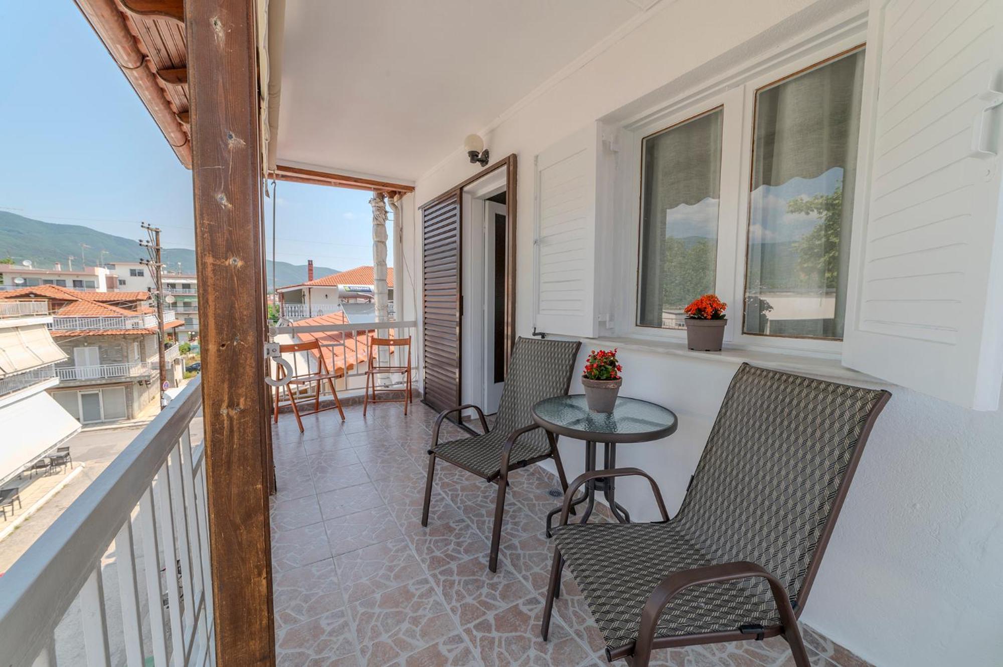 Stamatia Suites Аспровалта Екстериор снимка