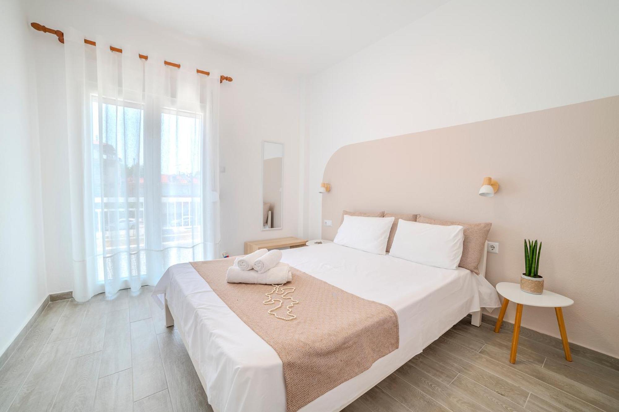 Stamatia Suites Аспровалта Екстериор снимка